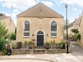 3 bedroom converted chapel in historic Oundle, hotel di Oundle