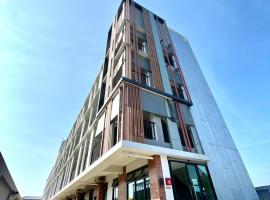 Samutsakorn condo, ξενοδοχείο σε Ban Bang Nam Chut