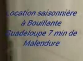 Chez Vava et Maïanne, αγροικία σε Bouillante