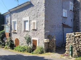 Maison de Village en pierres, ξενοδοχείο σε Le Poët