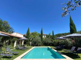 Le Jardin de Lau, hotel in Aubignan