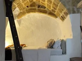 LA SEGRETA DEL CASTELLO, Private Access