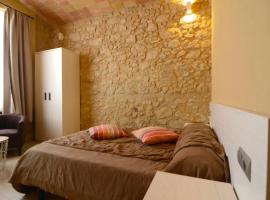 Petit Pals, hotell i Pals