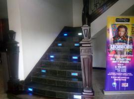 Oakspring Hotel and Luxury Suites, hotel v destinaci Lagos