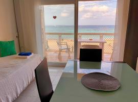 APT Borras & Roca Plana, fronte mare, hotel di Es Pujols