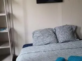 Chambre équipée (proche Paris)