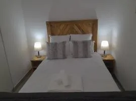 Oxford Getaway-House