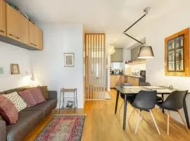 Cozy&Stylish at the Eastern Railway St. w Balcony