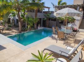Pure Baja - Large Private Villa With 5 Suites, hotel dengan kolam renang di El Pescadero