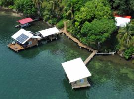 Ponci’s Gate to Gaia Holistic Center, hotel in Bocas del Toro