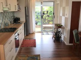 Shelly Beach Townhouse, lodging in East Ballina