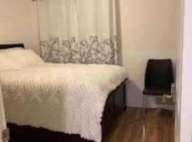 Private Room in Rialto, homestay in Rialto