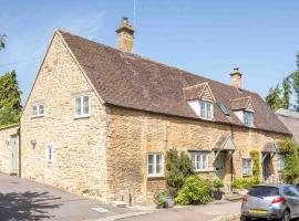 East Leaze, pet-friendly hotel in Chipping Campden