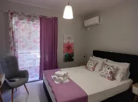 Nini's House Superior - 100m from beach NIDRI TOWN CENTER