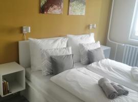 RsG Home, hotel with parking in Keszthely