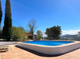 Casa Pura Vida - Malaga - Andalusië, cheap hotel in Colmenar