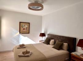 CozyCatalonia - Exclusive Attic in Central Blanes, ξενοδοχείο σε Blanes