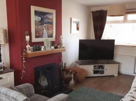 Spacious 2 bedroom house on the edge of Balloch, hotel i Balloch