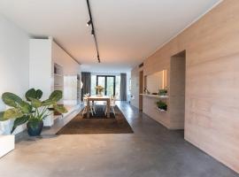 City centre Loft on the historic Canal, apartamento em Utrecht