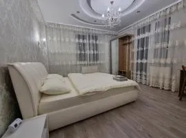 Spacious 72 m Apartment - Near Center & Hospitals - Fast WiFi - Self Check-in