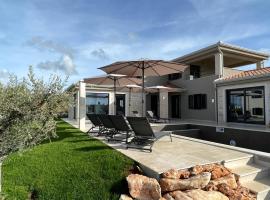 Villa Vinova Loza, hotel din Kaštelir