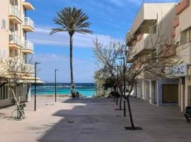 APT CalmaCabana a 50m dal mare, pet-friendly hotel in Es Pujols