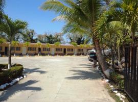 Apart Hotel Sol del Caribe, hotel u gradu Omoa