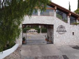 Zidada Hotel and Chalets, hotel di Bernal