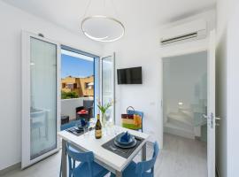 PF Luce del Mare luxury apartment, πολυτελές ξενοδοχείο σε San Vito lo Capo