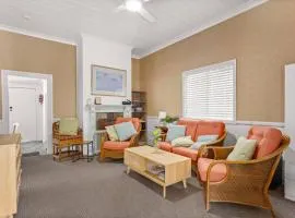 The Gunyah by Experience Jervis Bay