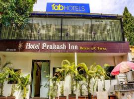 FabExpress Prakash Inn, hotelli Mumbaissa alueella Andheri