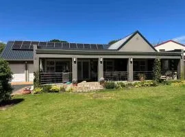 Solar Entertainers dream on Constantia wineroute