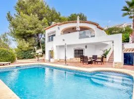 Villa up to 8 sleeps 4 bedrms 2