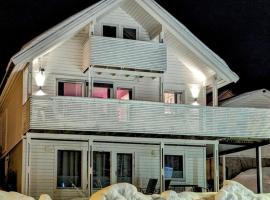 Lovely House in Tromso with amazing wiev, holiday home in Tromsø