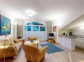 strandnahe FeWo mit Schwimmbad im Haus, a cappella 07, Binz