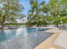 LBJ Bliss Retreat Heated Pool Hot Tub Game Rooms โรงแรมในBurnet