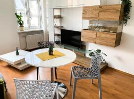 Gorgeous City Center Apartment in Bratislava, מקום אירוח ביתי בStaré Mesto