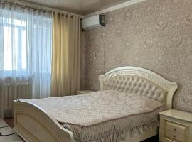 Квартира люкс, hotel i Taraz