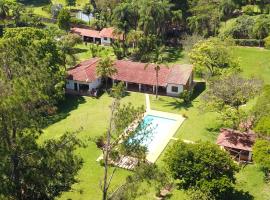 Casa de campo inteira privada-região de Itu/Sorocaba, отель, где разрешено размещение с домашними животными в городе Порту-Фелис