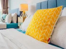 -Lake View- Mount Austin IKEA Toppen 10 mins - B113
