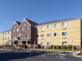 Extended Stay America Suites - Providence - Airport, מלון ליד נמל התעופה טי. אף. גרין - PVD, 