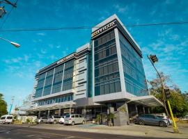 Hotel City Plaza & Suites, hotel u gradu David