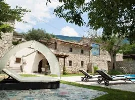 Trohi Homes - Soulful Istrian Hideaway