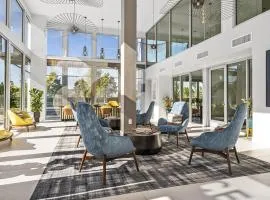 Global Luxury Suites Irvine