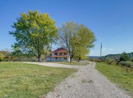 270-Acre Ripley Home with On-Site Pond!, kisállatbarát szállás Ripleyben