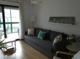 VILLANUA ACOGEDOR PISO CON GARAJE, PADEL Y PISCINA