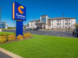 Comfort Inn & Suites, hotel v destinaci Cave City