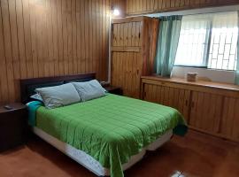 Te Ra'a Travel - Cabaña equipada, hostal o pensión en Hanga Roa