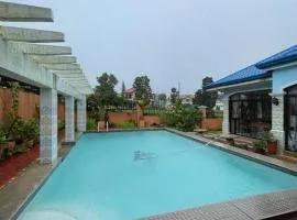 Lovely House in Tagaytay with Pool