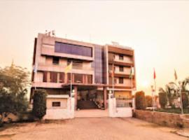 Hotel Vaishnavi Heights,Manjurahi, 4 stjörnu hótel í Aurangābād